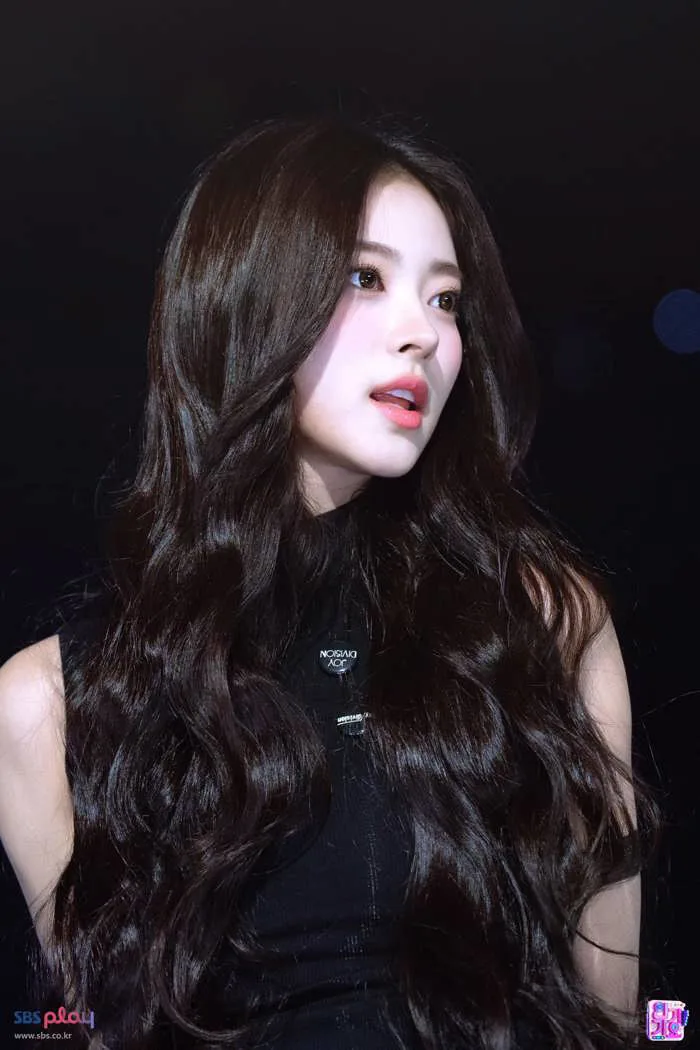 9 giây lộ mặt mộc khiến gái xinh 2K5 được so với cả Song Hye Kyo lẫn Kim  Tae Hee