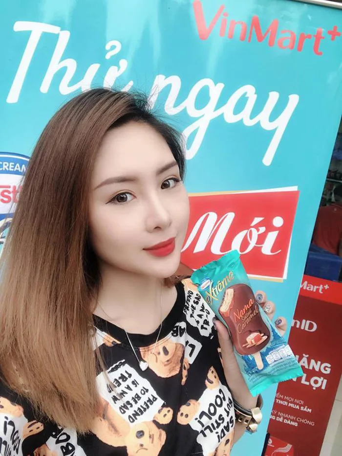 Khoe kem mới với thần thái ngút ngàn, hội trai xinh gái đẹp báo luôn tin: Ăn  kem giúp bạn hạnh phúc