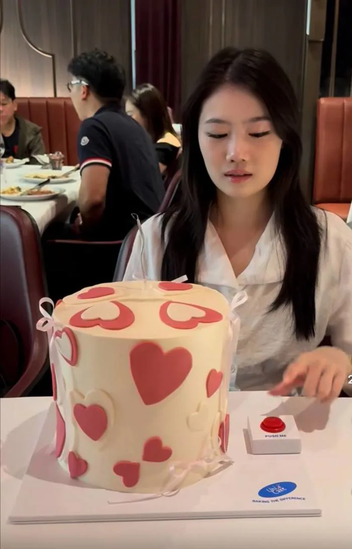 Hàng triệu người ao ước chiếc bánh kem chứa thứ 