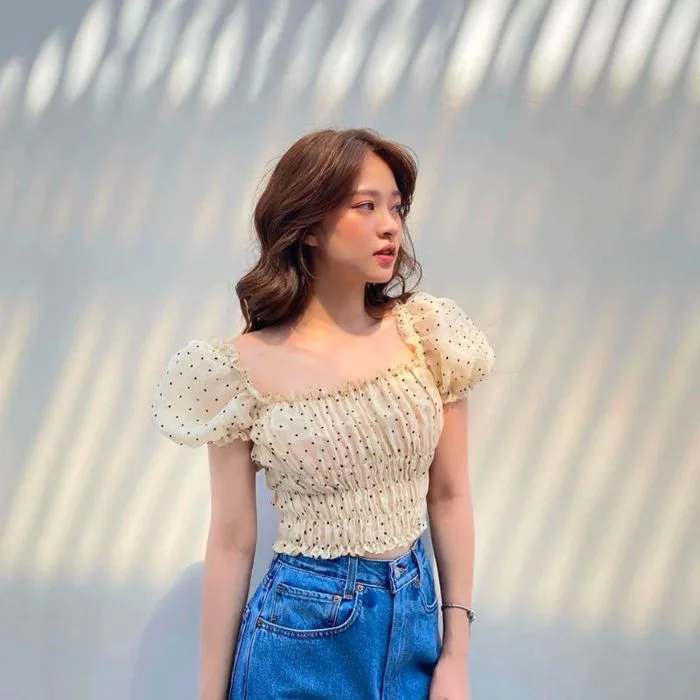 10 Mẫu Áo Croptop Nữ Đẹp Nhất Cho Mùa Hè
