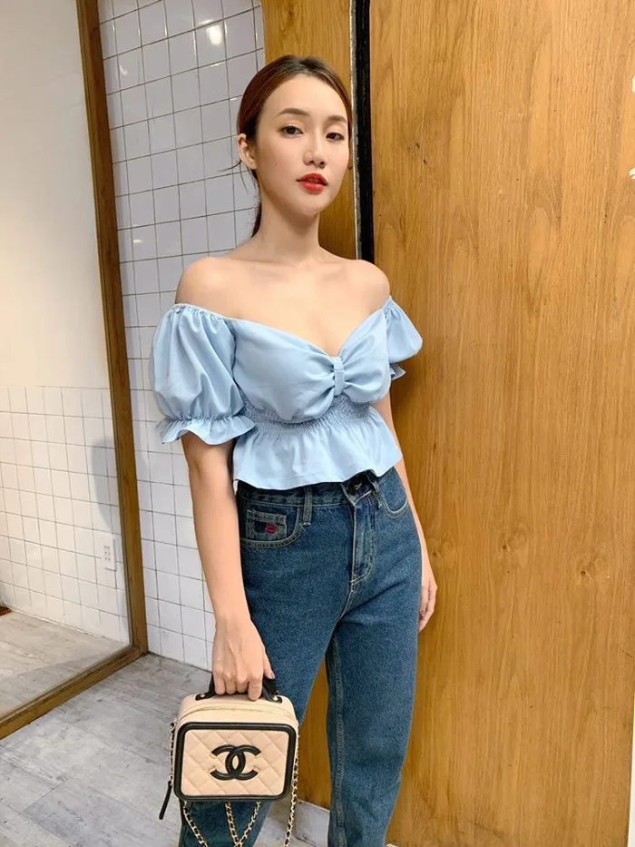 10 mẫu áo crop top tay bồng “đẹp xịn” loạt shop mới về, chị em mà bỏ qua thì đừng hỏi sao người ta ăn mặc đẹp hơn mình