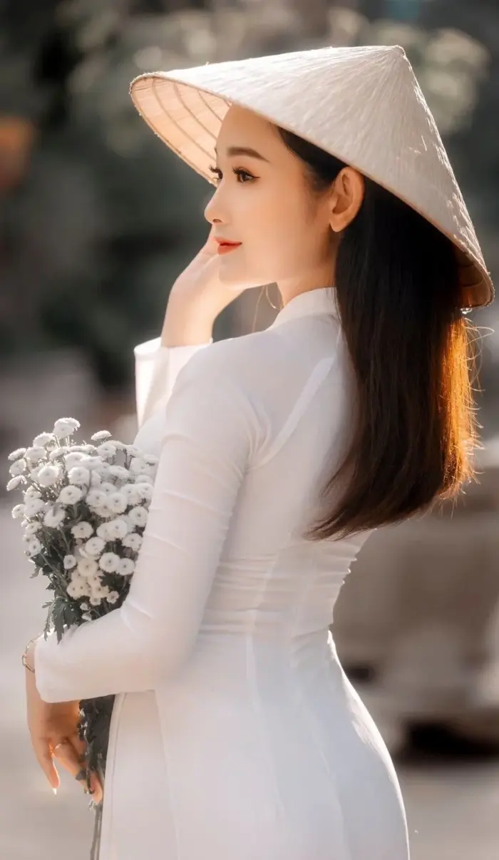 Bộ ảnh gái xinh áo dài sexy khoe dáng chuẩn cực cuốn hút