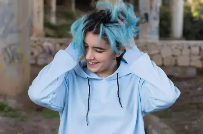 Top 7 cách chụp ảnh với áo hoodie cực chất như người mẫu – MISSKICK