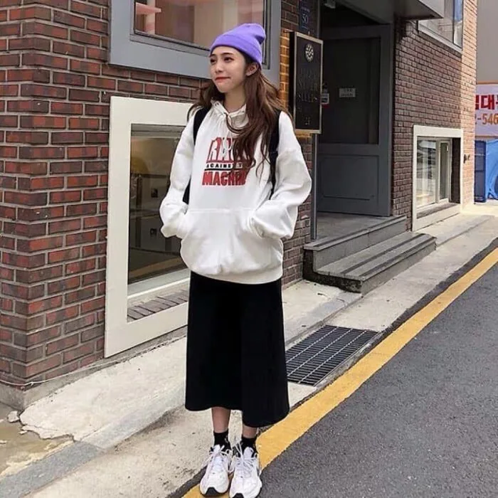 cách phối đồ với áo hoodie không lo đụng hàng