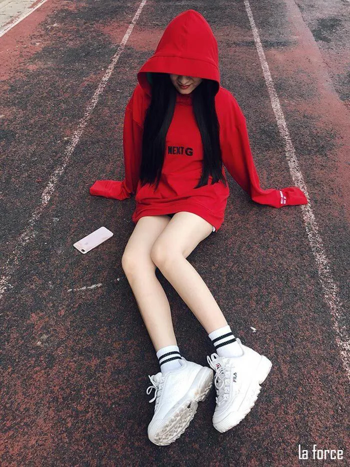Ý tưởng phối đồ với áo hoodie cho nam, nữ đẹp như fashionista