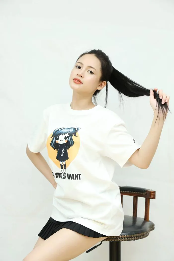 Áo Thun Unisex in Hình Bé Gái Xinh Xắn - SURE Fashion - Thời Trang Hàng Hiệu