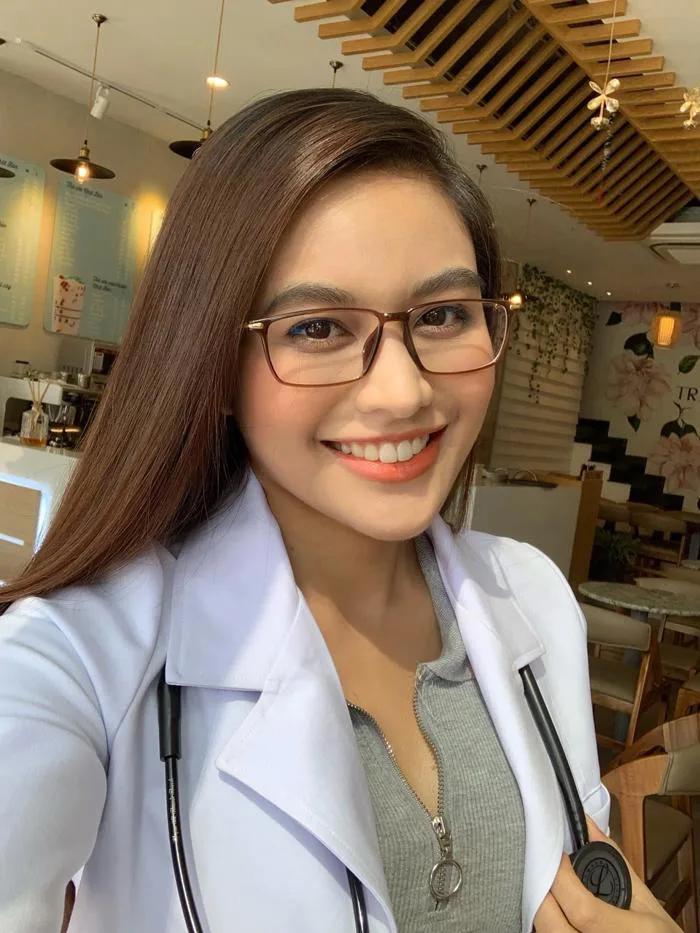 Từng nặng 68kg, bác sĩ 9X lột xác thành hotgirl xinh đẹp | Báo Dân trí