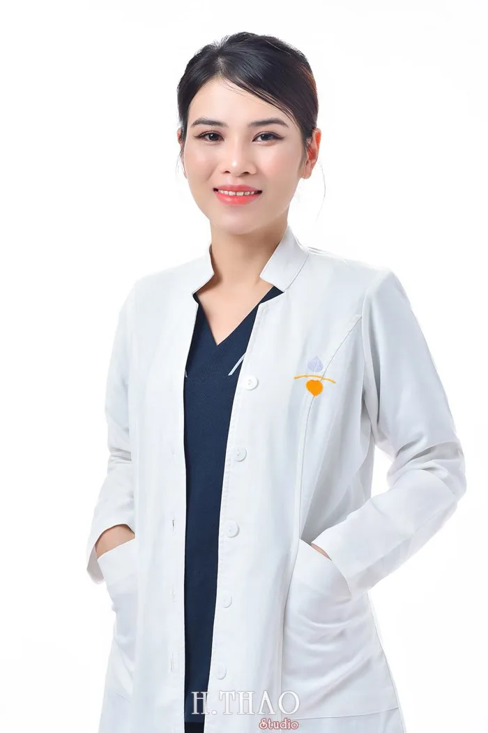 Tổng hợp hình ảnh profile bác sĩ nam nữ đẹp, chuyên nghiệp
