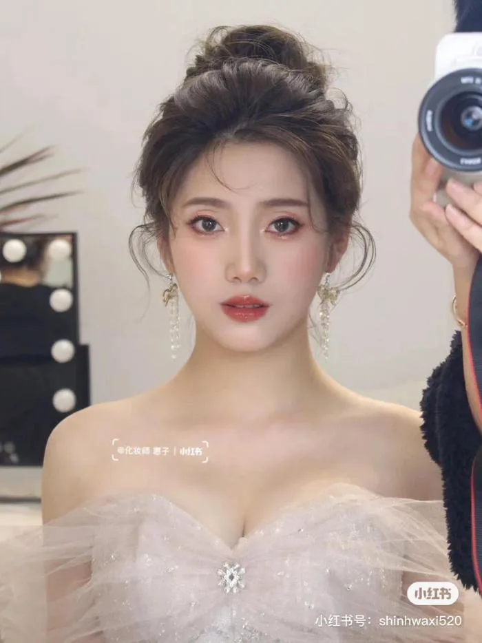 100 + kiểu tóc cô dâu đẹp cho nàng tỏa sáng trong ngày trọng đại