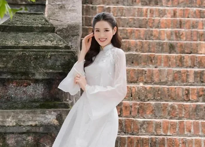 Tổng hợp các kiểu búi tóc mặc áo dài đẹp, dịu dàng và thanh nhã