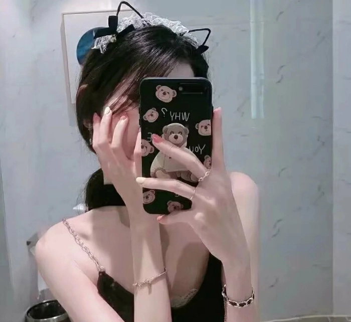 185+ avatar ảnh gái xinh che mặt bằng điện thoại sexy bí ẩn