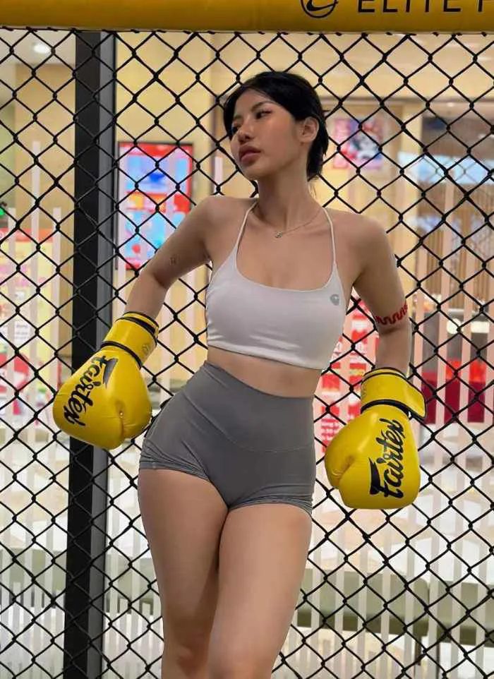 50+ ảnh gái xinh ngầu tập gym khoe body siêu mẫu bốc lửa