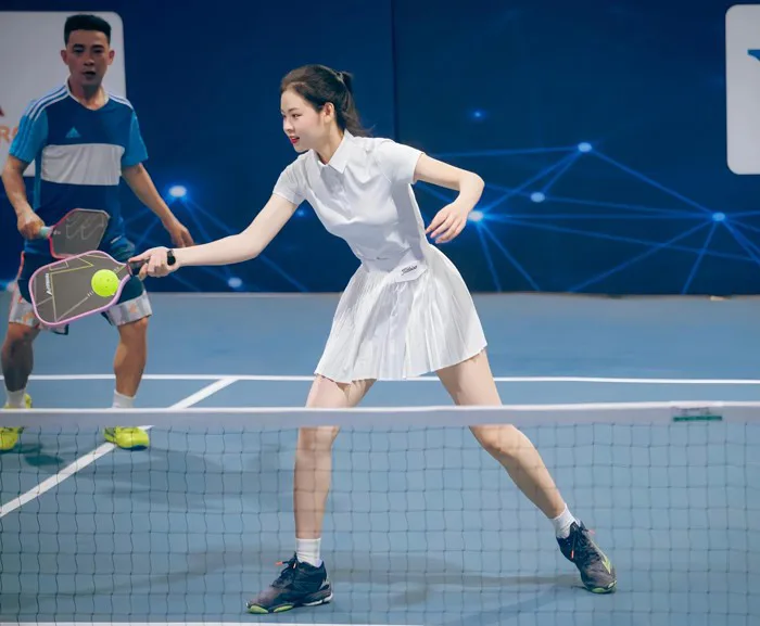 Chỉ khoe một bức ảnh chơi pickleball, cô gái đến từ Nghệ An đã khiến dân tình xôn xao