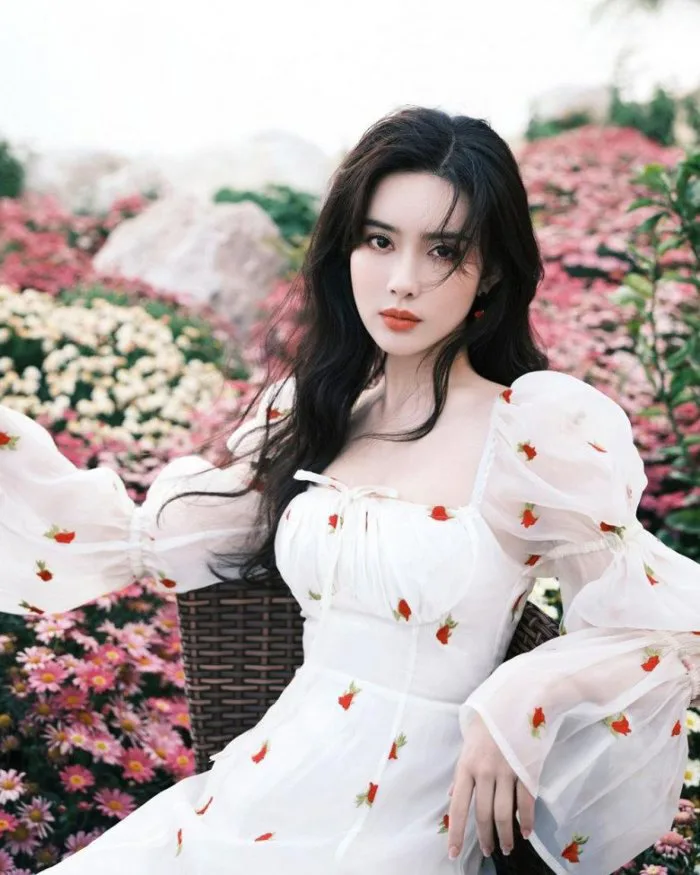 Mỹ nhân cổ trang hot nhất hiện nay từng là hoa khôi Bắc Ảnh, đẹp như nữ  thần xé truyện bước ra