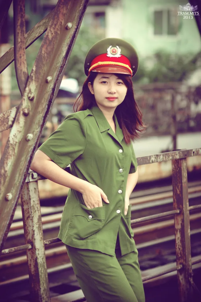 Hình ảnh nữ công an đẹp