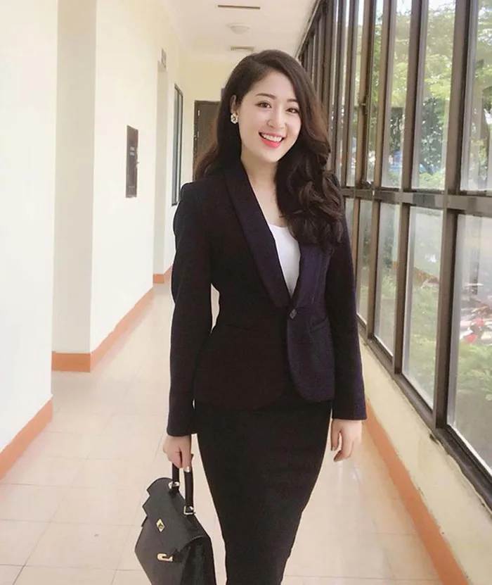 Cô gái xinh đẹp được mệnh danh 'nữ thần thời tiết' là ai?