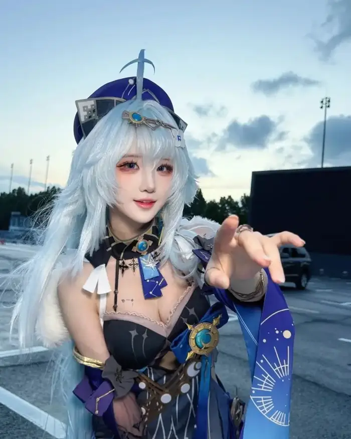 117+ ảnh gái xinh cosplay cute đến nóng bỏng quyến rũ