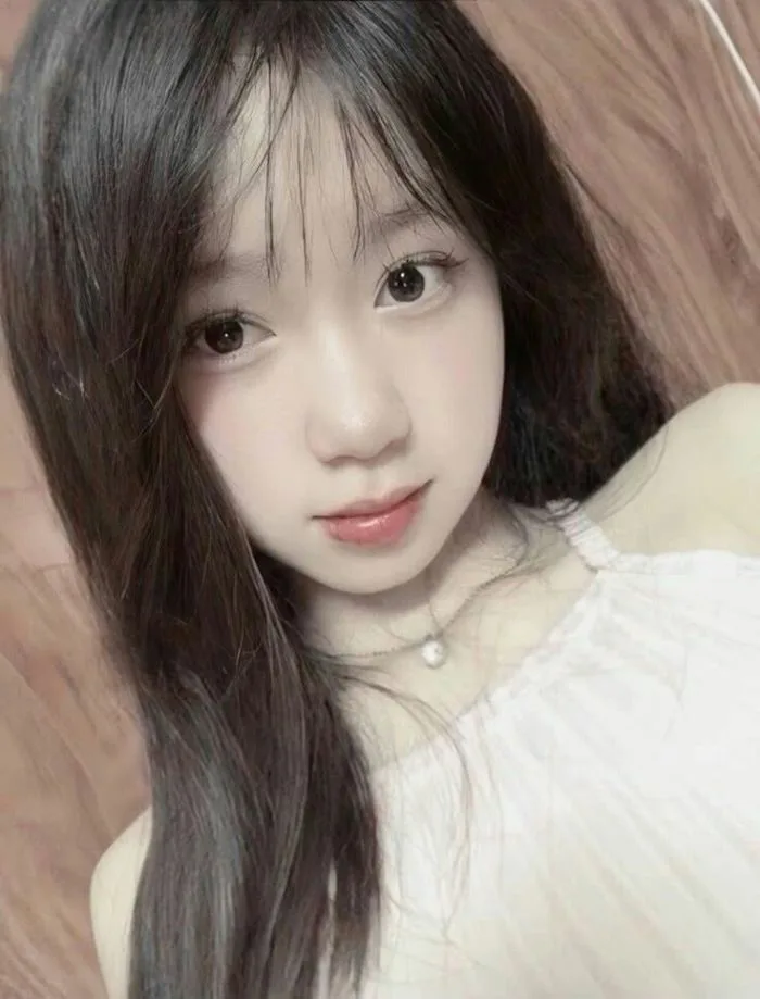 Ảnh Nữ Cute Người Thật