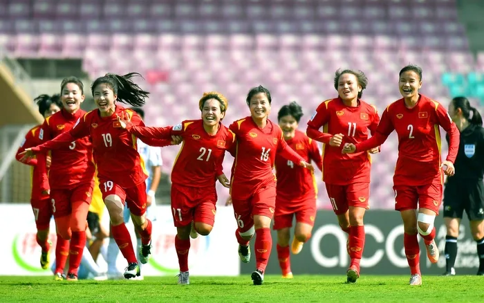 Tôn vinh hình ảnh bóng đá nữ Việt Nam dịp World Cup 2022