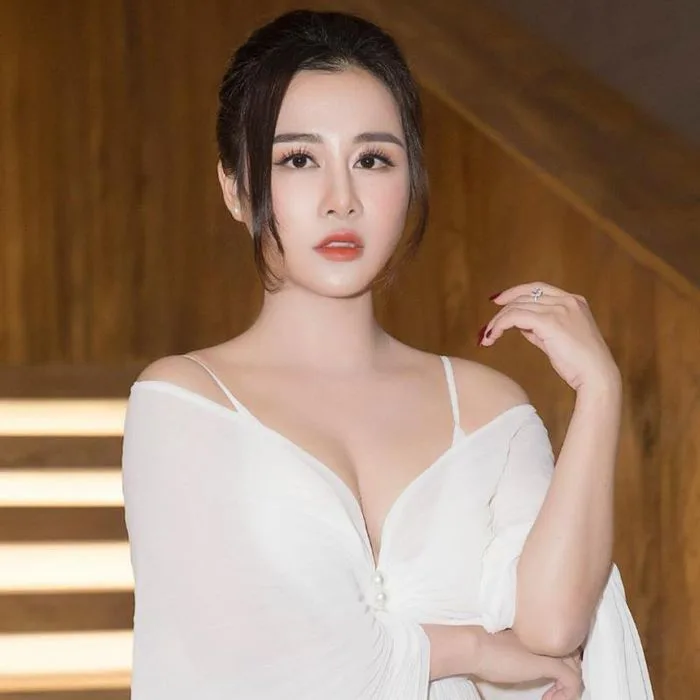 Top 9 cô gái xinh đẹp nhất Đà Nẵng