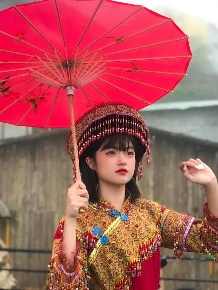 anh-gai-xinh-dan-toc-1