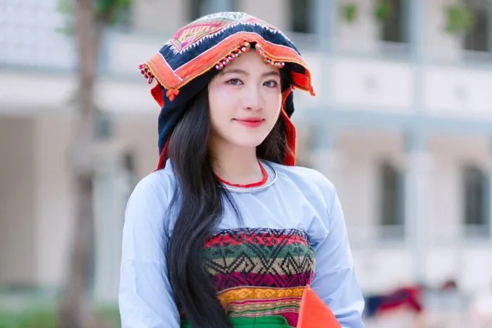 Nữ sinh dân tộc Thái gây 