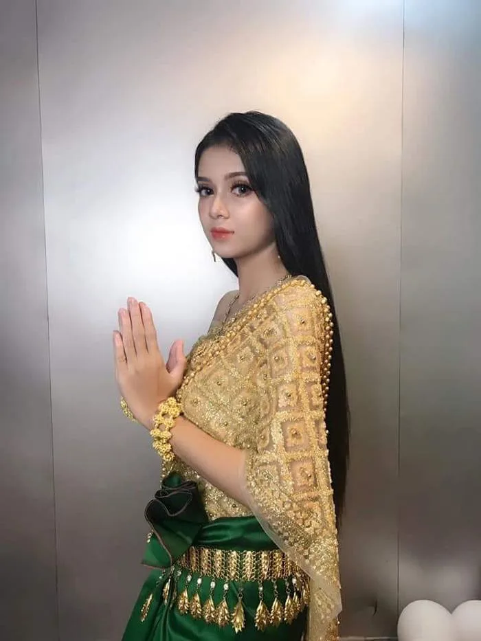 Mới xuất hiện một cô gái người Khmer xinh đẹp hết nấc khiến dân mạng tưởng nhầm là con lai - Saostar.vn