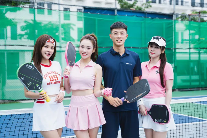 Lên sân Pickleball gặp 