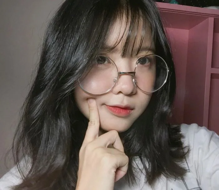 40 Gái đeo kính ý tưởng | gái xinh, ulzzang, nữ thần