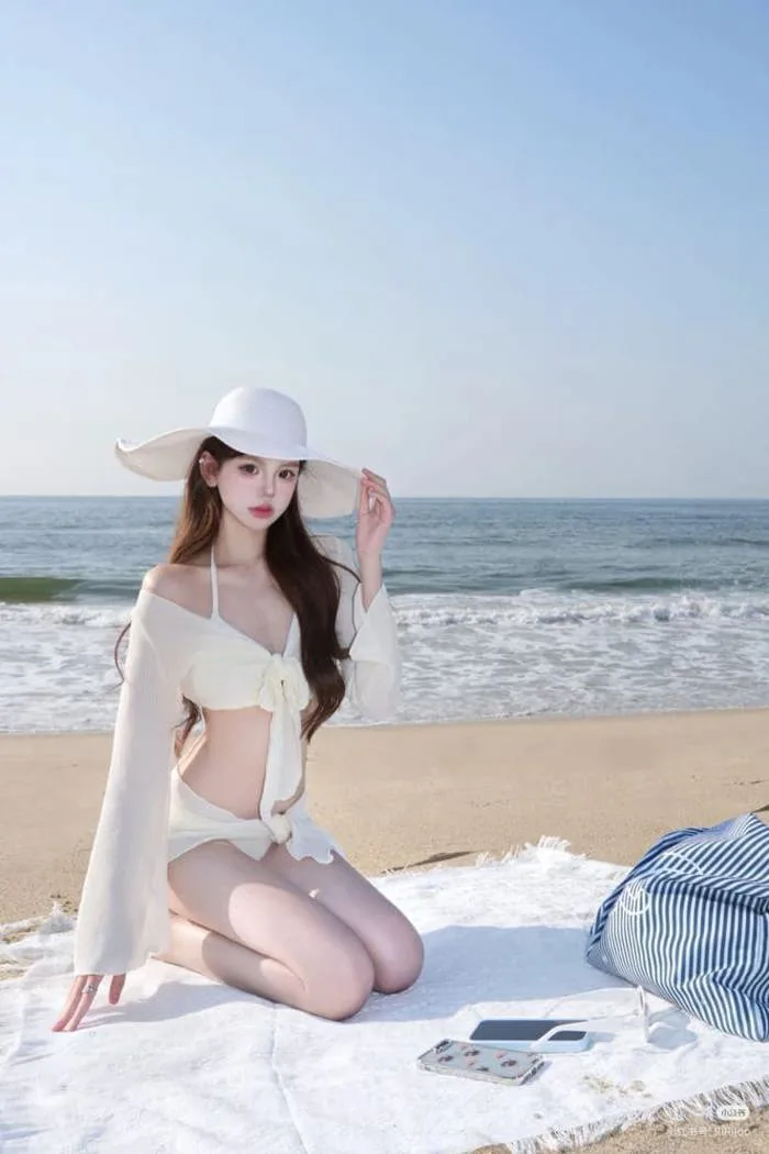 Gợi Ý 5 Tư Thế Chụp Ảnh Đi Biển Cực Chill Bắt Chọn Nắng Vàng