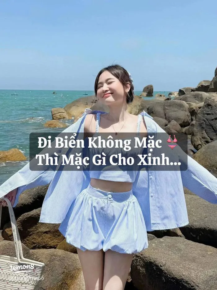 Đi biển mặc gì cho xinh? Gợi ý 7 outfit croptop, bikini, sơ mi trắng siêu hút mắt