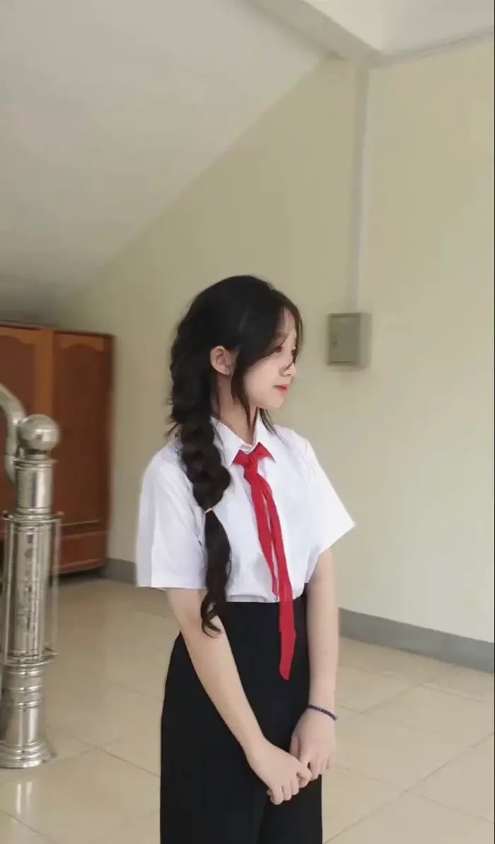 Khám Phá Bộ Sưu Tập Ảnh Gái Xinh Lớp 10 Đẹp Tự Nhiên Và Cuốn Hút