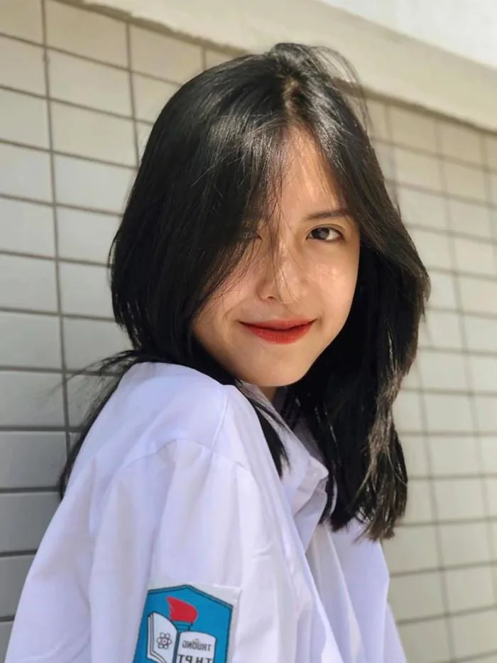 Cô gái nổi như cồn vì ảnh căn cước xinh như mộng, nhan sắc ngoài đời còn bất ngờ hơn | Báo Dân trí