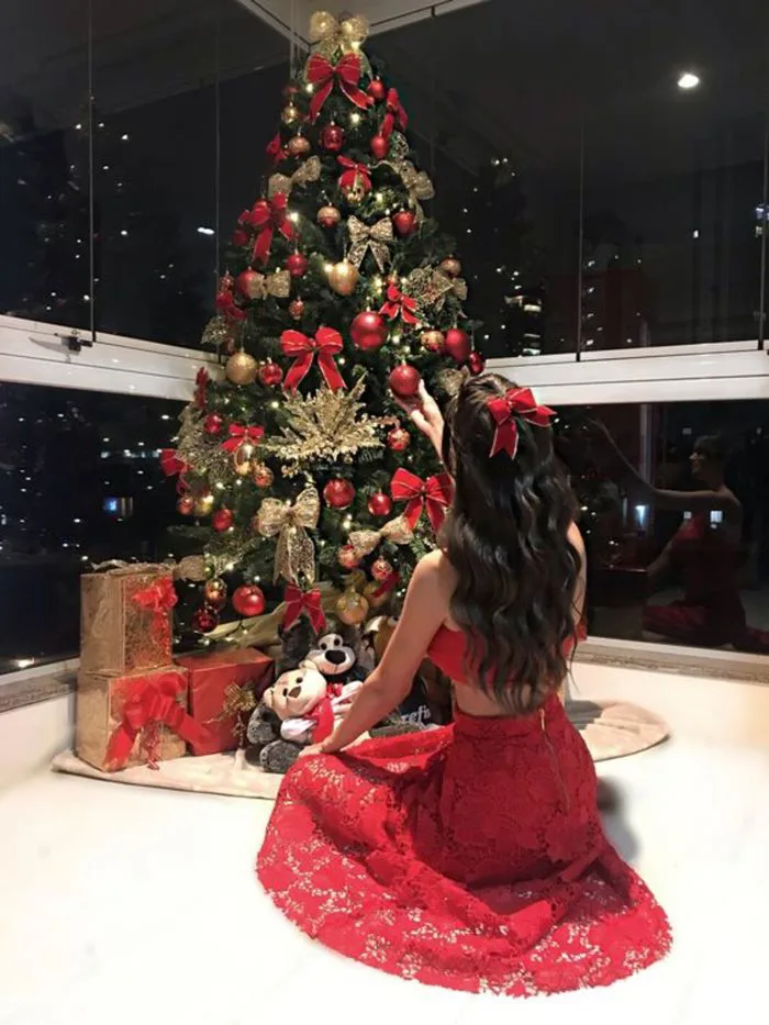 Bí Kíp Chụp Ảnh Noel Đẹp Và Xịn Sò Cho Các Bạn Nữ 2022