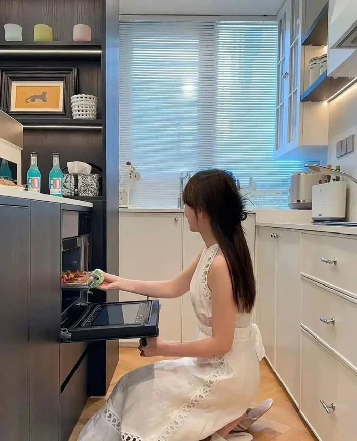 Góc nghiêng siêu phẩm của cô gái gây sốt cộng đồng mạng