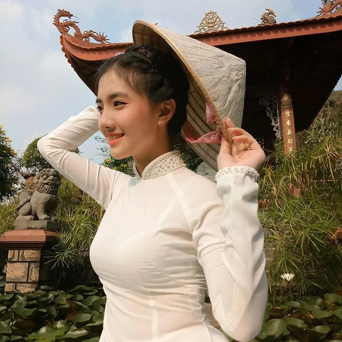 Thiếu nữ An Giang sở hữu góc nghiêng thần thánh, đẹp như tượng tạc | Báo Dân trí