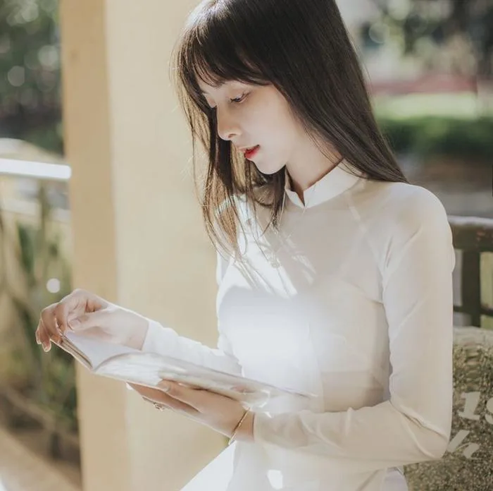 Vẻ đẹp trong veo, góc nghiêng ấn tượng của nữ sinh Buôn Ma Thuột | Báo Dân trí