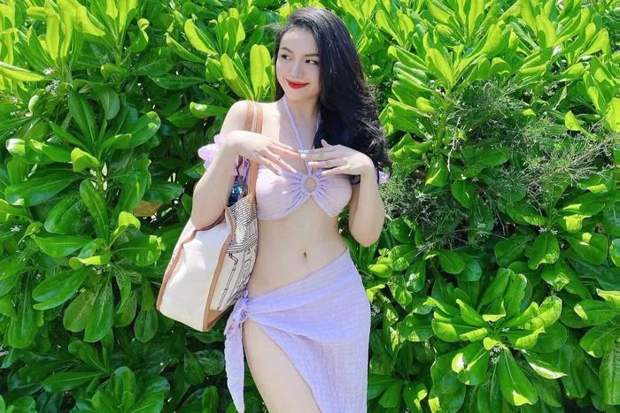 3 nữ tiếp viên hàng không 