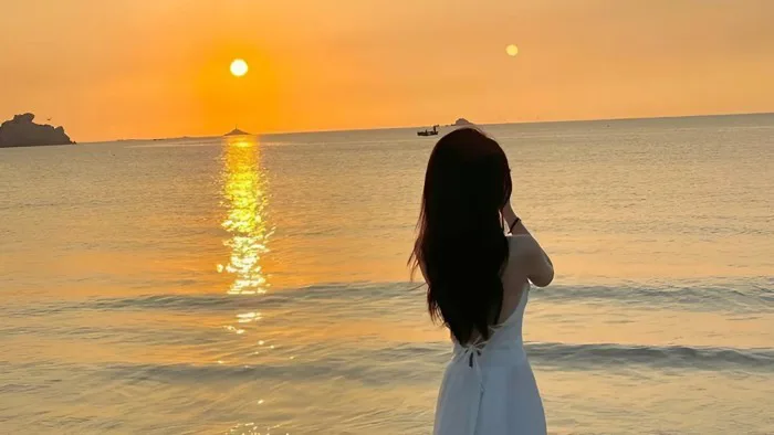 Gợi ý cách tạo dáng chụp ảnh hoàng hôn xinh lung linh