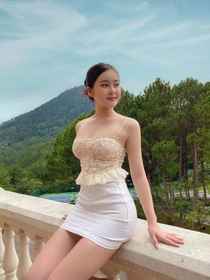 Nhan sắc 'đẹp mê hồn' của nữ sinh vô địch cờ tướng | Người đẹp thể thao