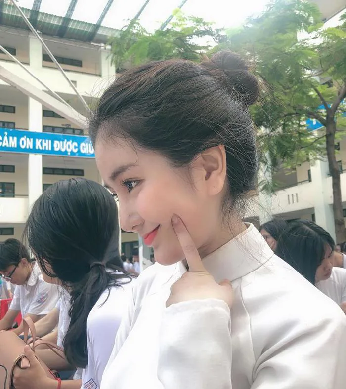Full bộ' gái xinh 10X trên Instagram - Saostar.vn