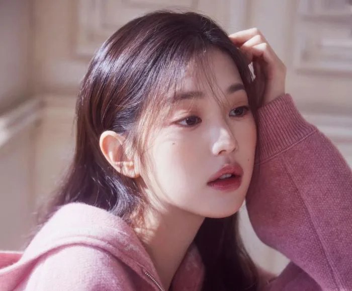 Bắt sóng xu hướng makeup 'kẹo hồ lô' cho môi căng mọng, óng ánh