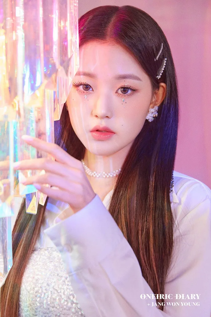 30 nữ idol Kpop hot nhất hiện nay: Hạng 1 mới nổi đánh bại Jennie - Irene, TWICE thứ hạng khó hiểu dù comeback rầm rộ