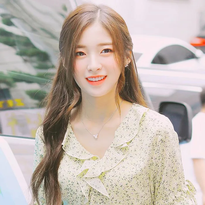 30 nữ idol Kpop hot nhất hiện nay: Hạng 1 mới nổi đánh bại Jennie - Irene, TWICE thứ hạng khó hiểu dù comeback rầm rộ
