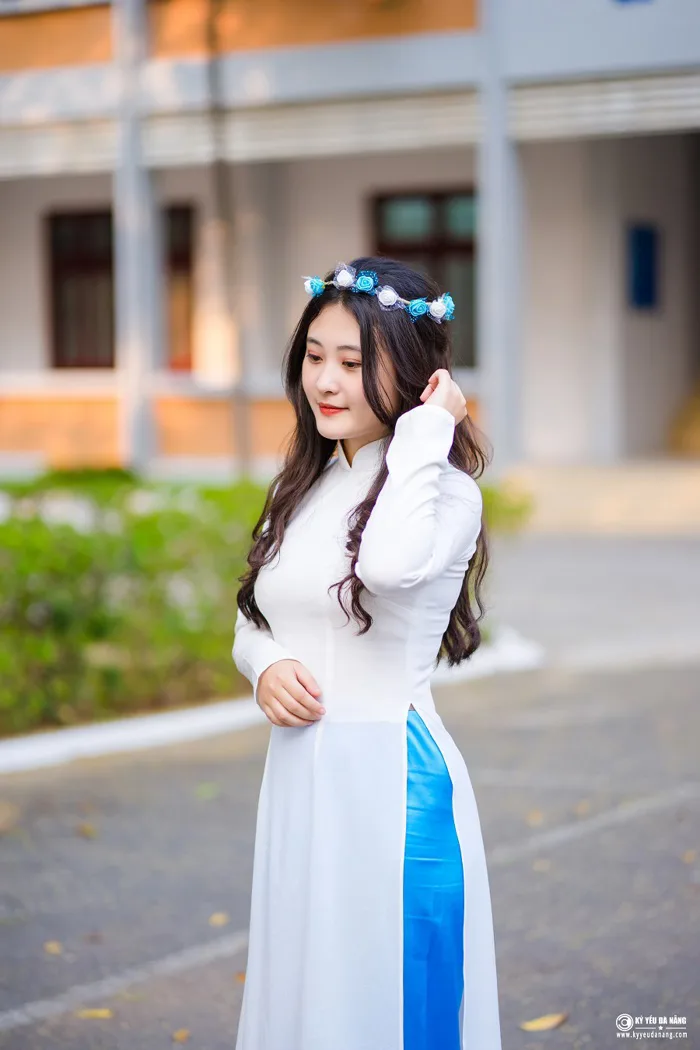 Những mẫu chụp ảnh kỷ yếu đẹp dành cho nữ sinh