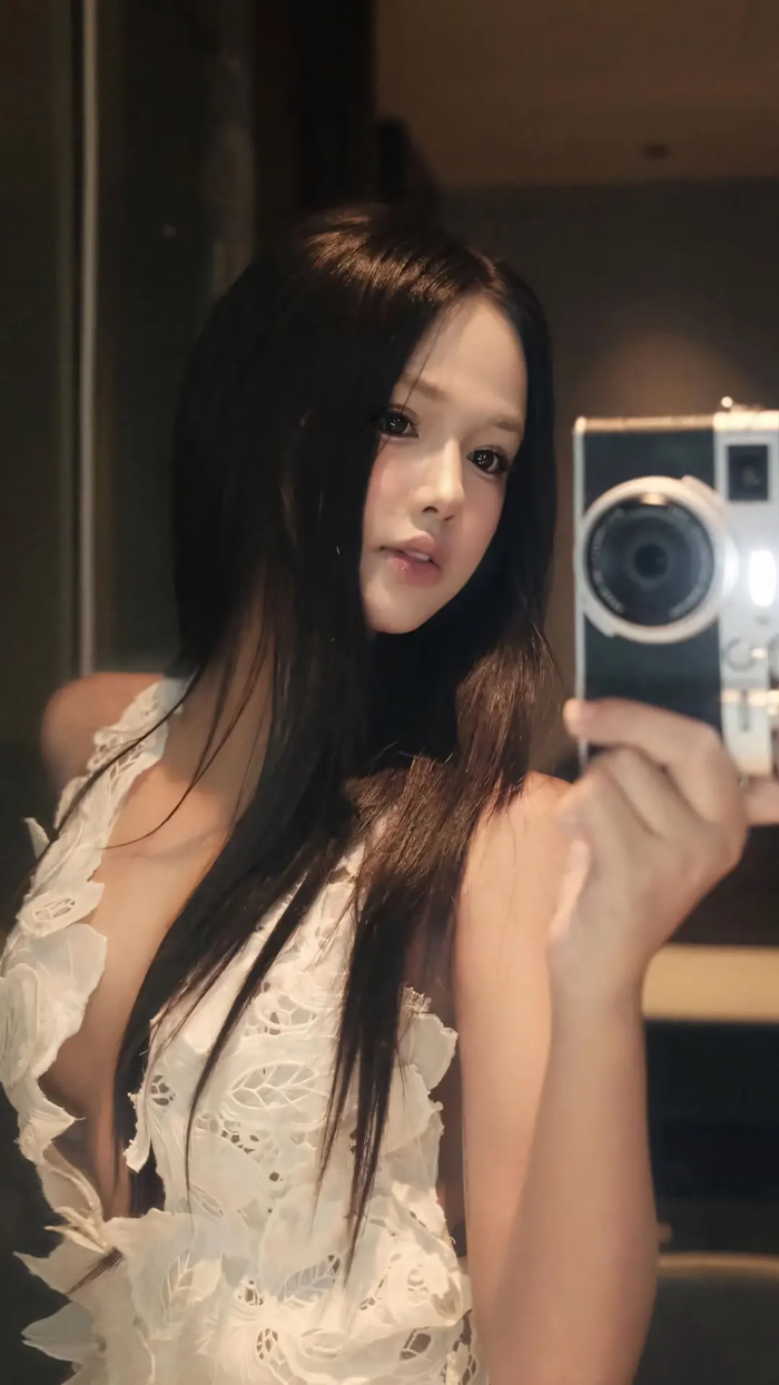 100+ ảnh gái xinh ngầu, lạnh lùng cực chất - Sao Việt