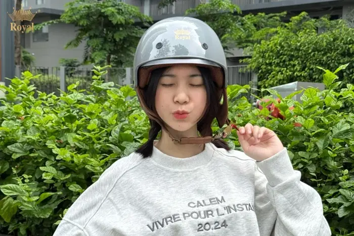 Top 5 kiểu mũ bảo hiểm nữ đẹp thời trang nhất - Royal Helmet