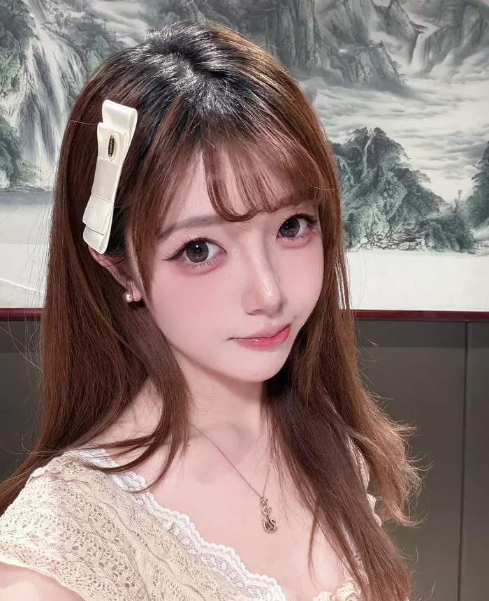 Ảnh Gái Xinh 2K2 Dễ Thương Và Cá Tính Hot Nhất MXH