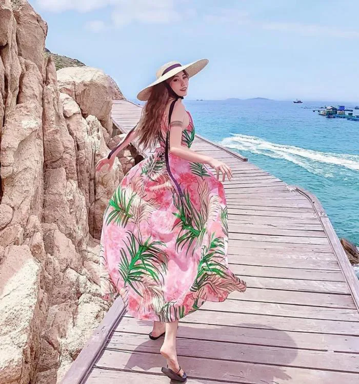 Để có được bức ảnh nghìn like, đừng quên sắm cho mình 3 kiểu váy xinh này  đi du lịch nhé