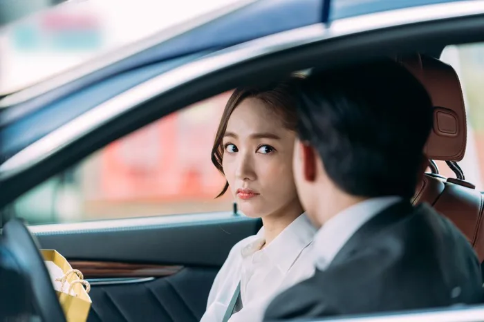 Lần đầu tiên hẹn hò, tôi bị bạn gái đuổi xuống xe vì lỗi ngớ ngẩn